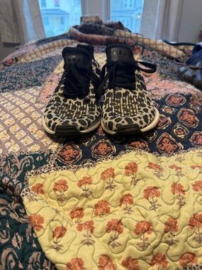 Adidas Swift Run Leopard Print Sneakers - Women’s Size 9 - Black & White Cheetah